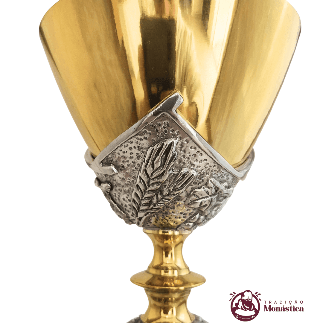 Cálice com Detalhes de Anjos - Grande - Banhado em Ouro - 2