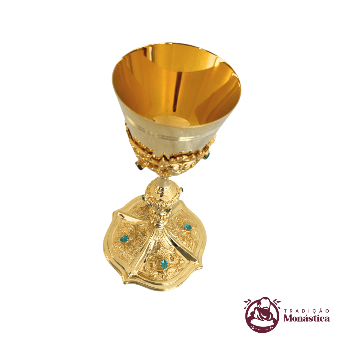 Cálice Trabalhado com Pedras Banhado em Ouro - 5