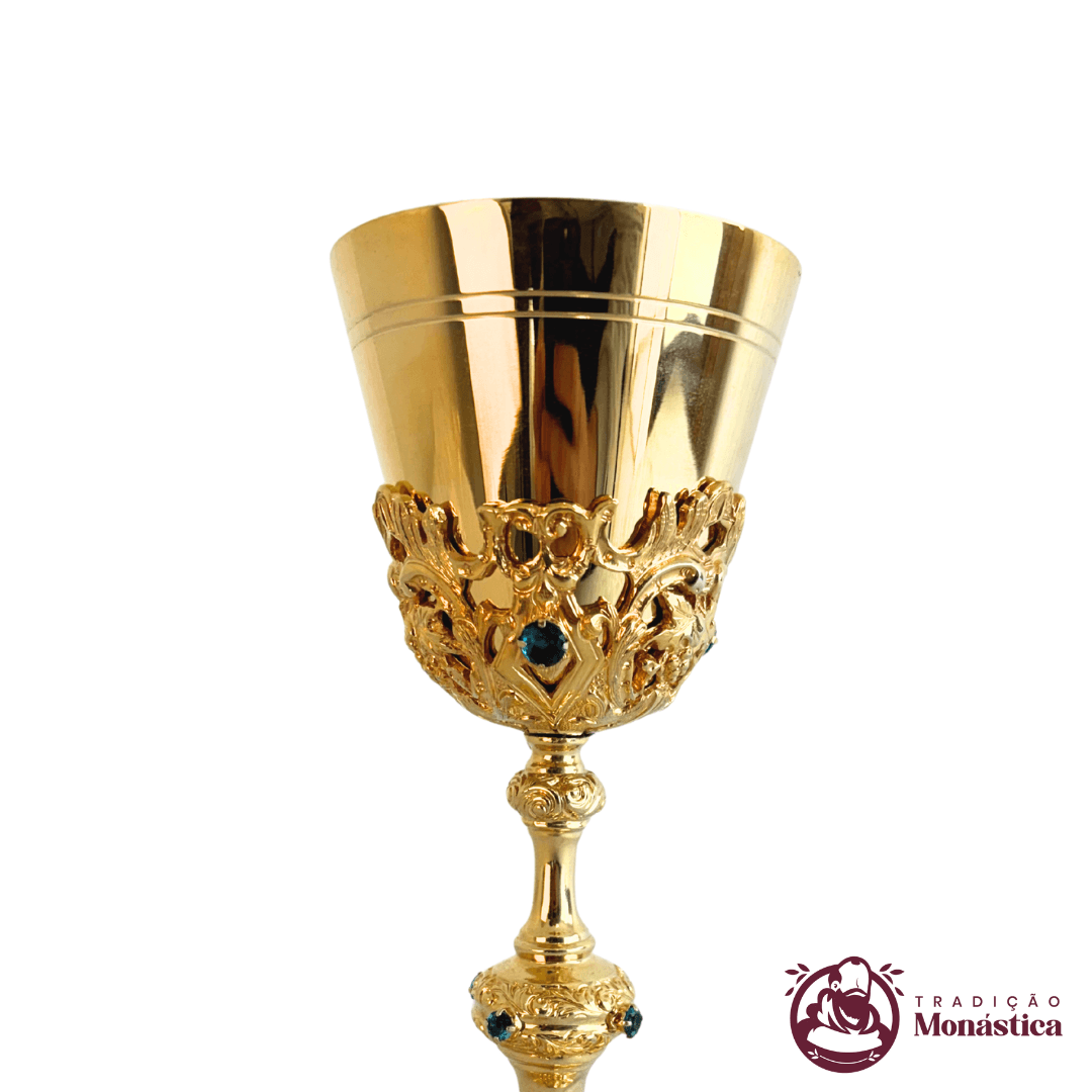 Cálice Trabalhado com Pedras Banhado em Ouro - 3