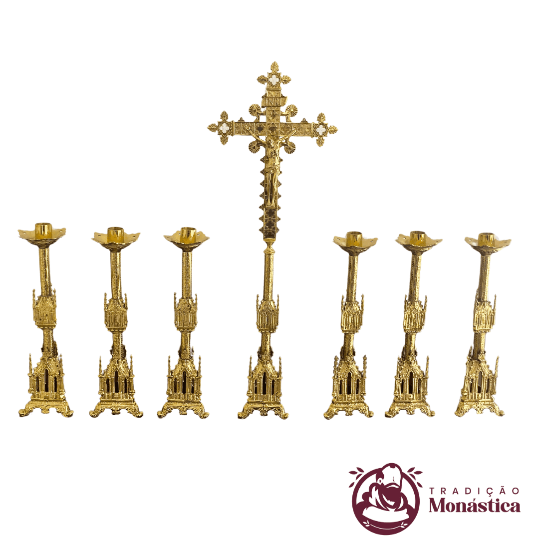 Conjunto de Castiçal e Cruz Gótico Pequeno em Bronze - 1