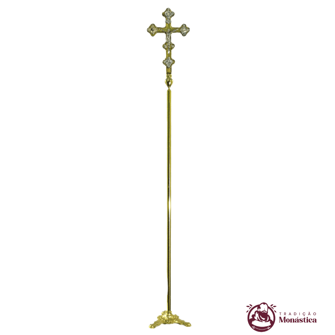 Cruz Processional Trabalhada em Bronze Cruz Processional Trabalhada em Bronze