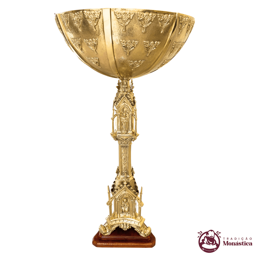 Pia Batismal Gótica em Bronze Pia Batismal Gótica em Bronze